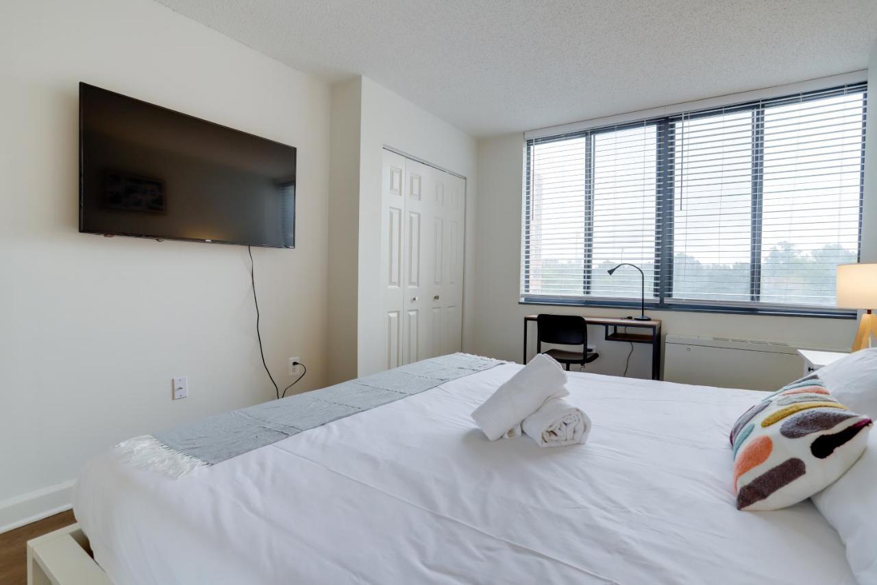 Modern & Charming Apt With Rooftop @Pentagon City Арлінгтон Екстер'єр фото